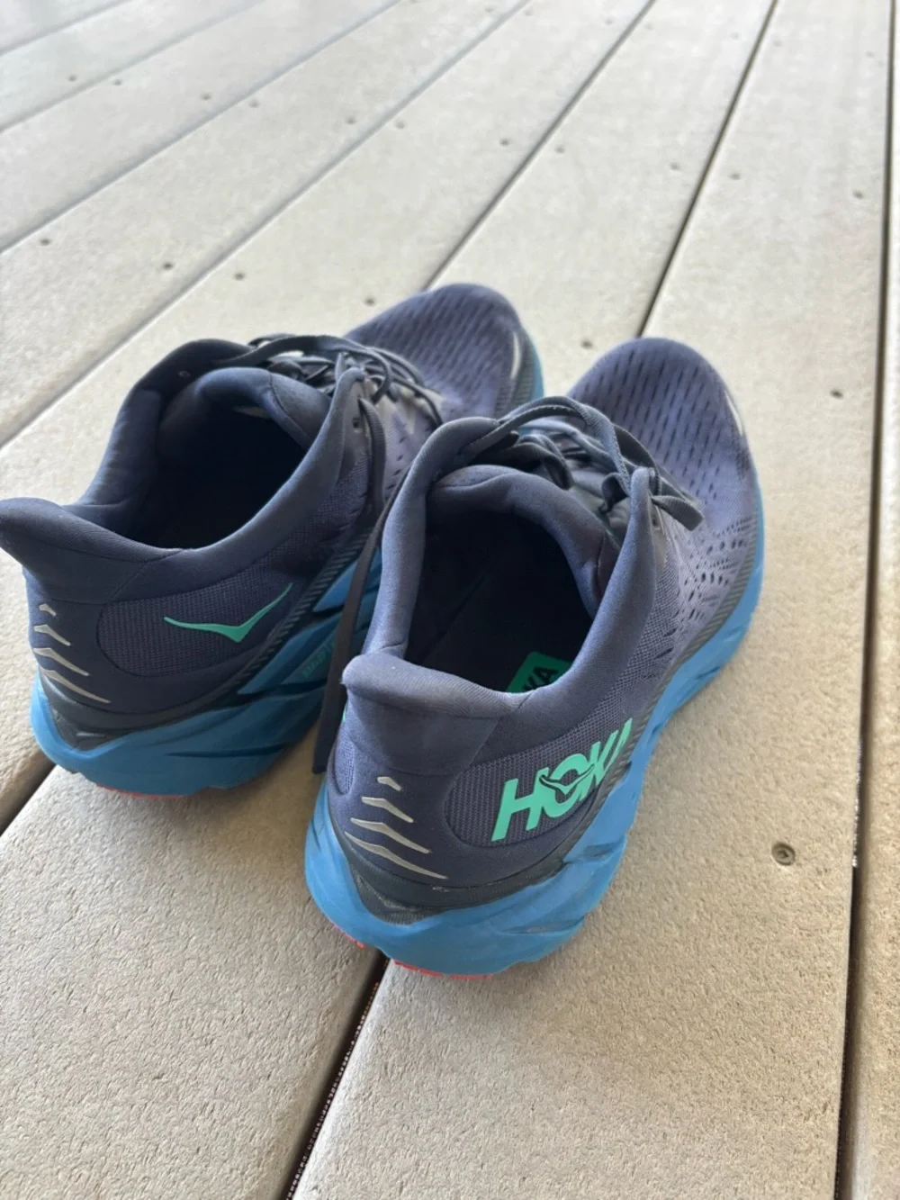 Hoka Clifton 8 Running Shoes in Navy with Teal Logo - Picture 3 of 10